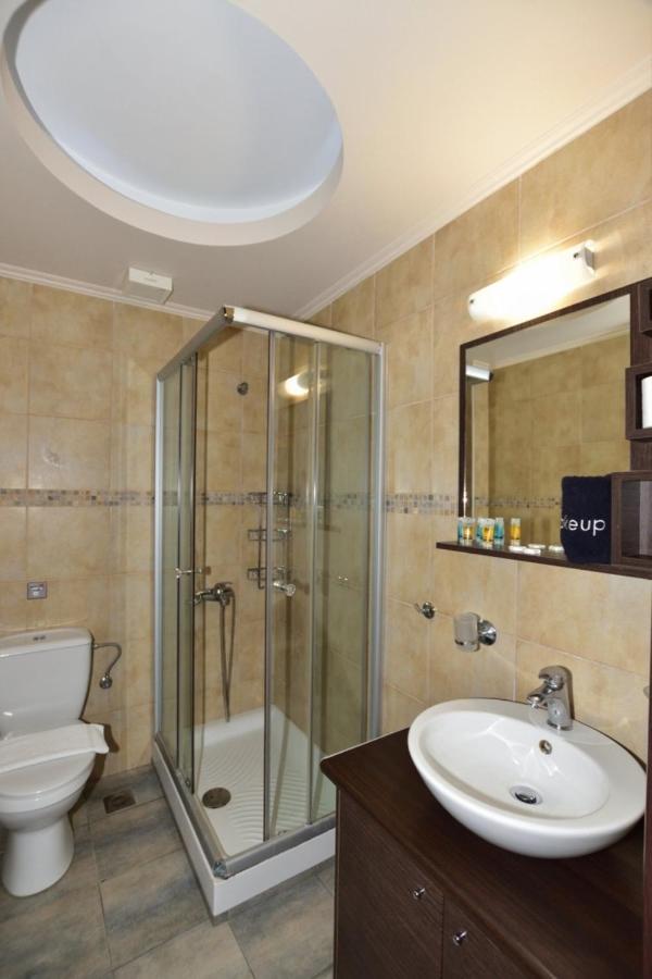Gonis Suites 팔라이오코라 외부 사진